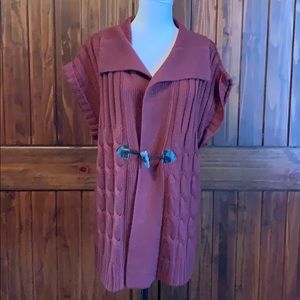 Only worn once short sleeve Bandolino sweater